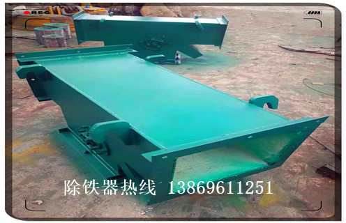 管道除鐵器，管道除鐵器工作原理視頻_遠力管道除鐵器工作原理視頻12000高斯_可定制工作原理_安裝示意圖