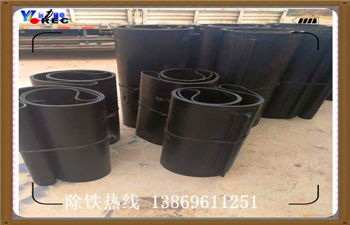 皮帶除鐵器，廣東輸煤皮帶除鐵器結構原理_廣東輸煤皮帶除鐵器結構原理怎么調整皮帶原因及如何調_刮板價格