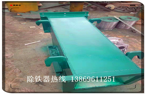 管道強磁除鐵器，吉林管道強磁除鐵器_吉林管道強磁除鐵器廠家應(yīng)用安裝示意圖型12000高斯_可定制工作原理